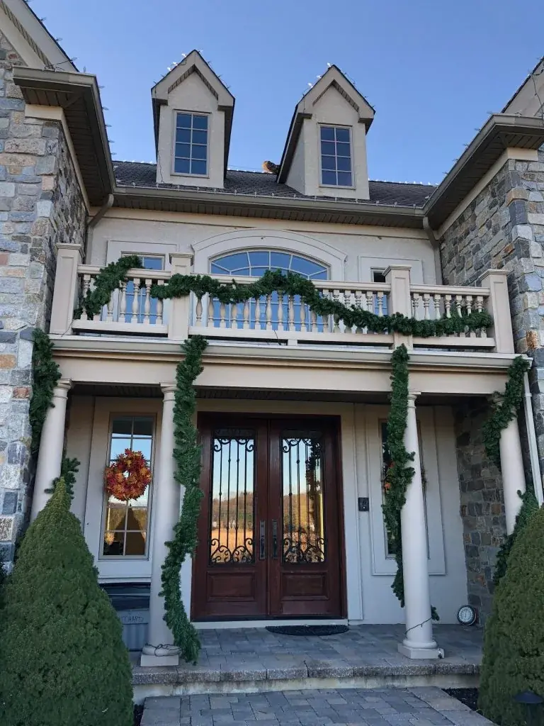 Cheney Holiday lighting Services