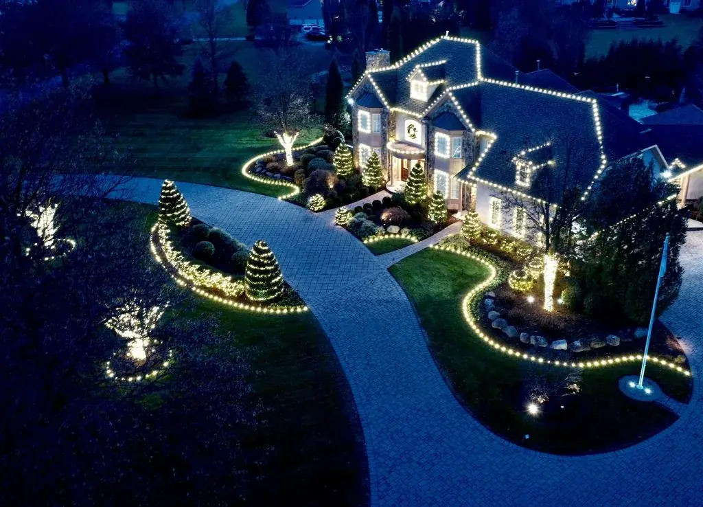 Holiday lighting Installation Otis Orchards